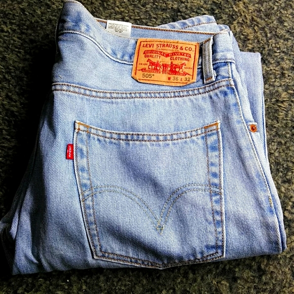 levis 501 mens light wash